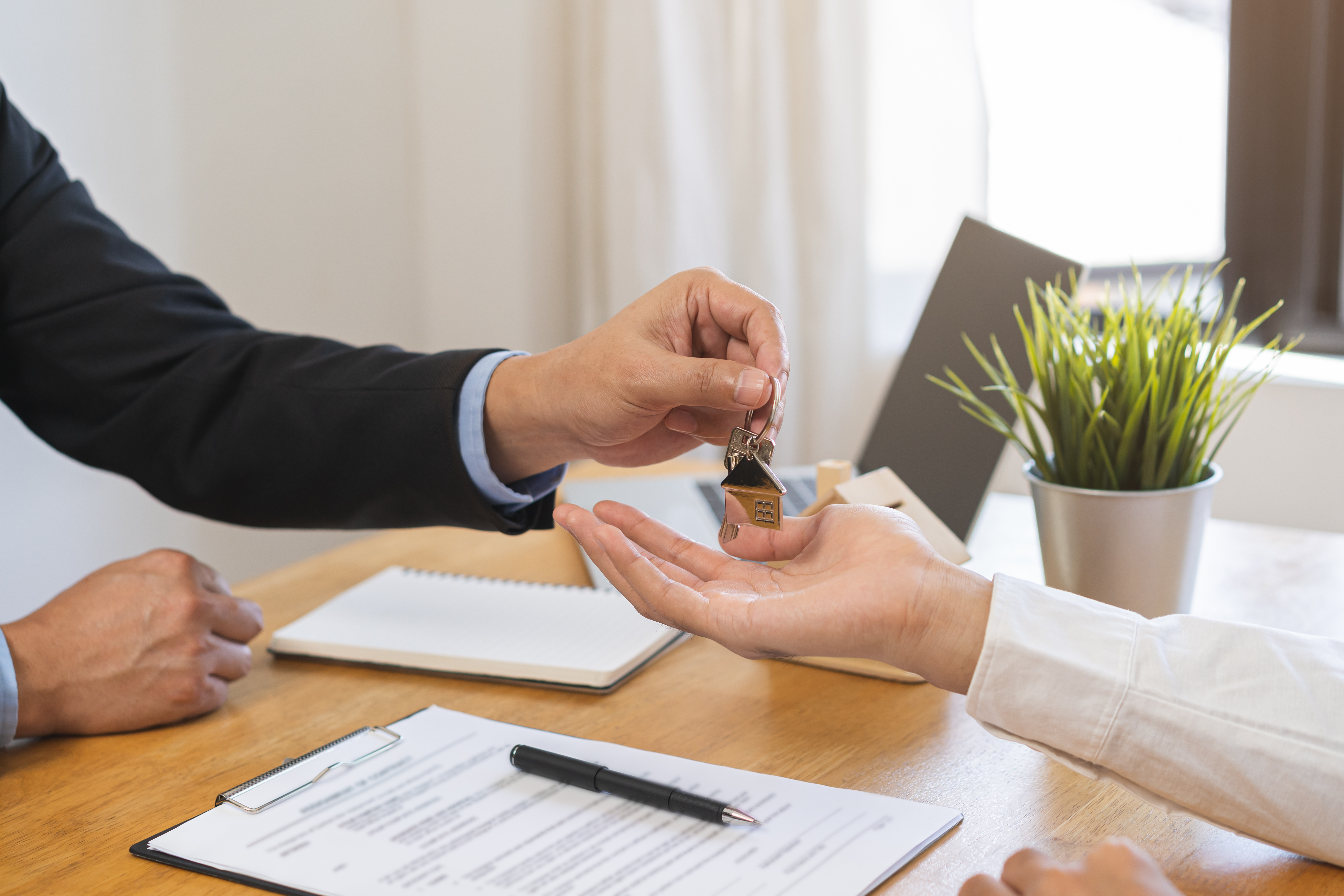 残代金の受領・物件引き渡し